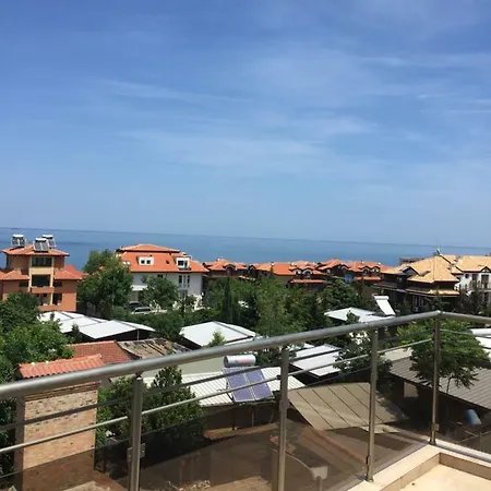 Crystal View 아파트 *